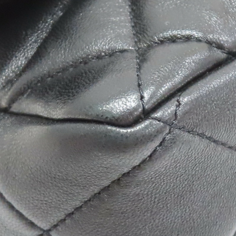 黑色 菱格紋 羊皮 鍊帶 愛心琺瑯釦方 Small Flap 肩背包【CHANEL 香奈兒】 AS3979-12