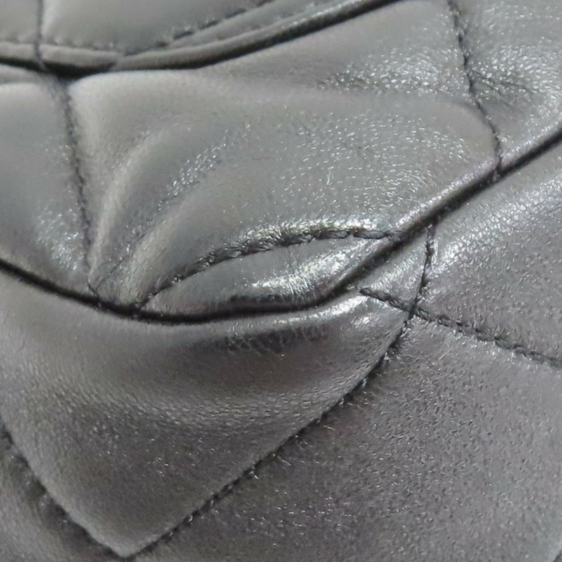 黑色 菱格紋 羊皮 鍊帶 愛心琺瑯釦方 Small Flap 肩背包【CHANEL 香奈兒】 AS3979-14