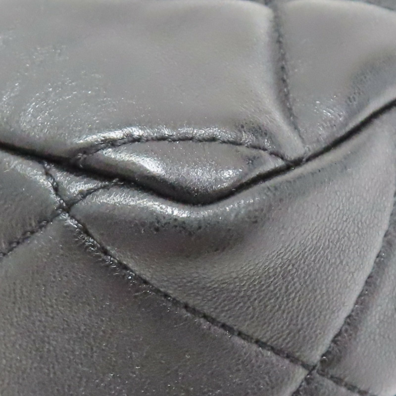 黑色 菱格紋 羊皮 鍊帶 愛心琺瑯釦方 Small Flap 肩背包【CHANEL 香奈兒】 AS3979-15