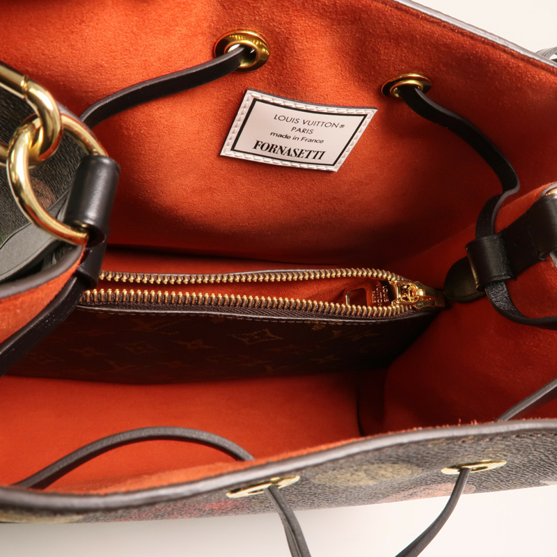 LOUIS VUITTON Monogram Cameo Fornasetti NeoNoe MM金扣肩背袋-4