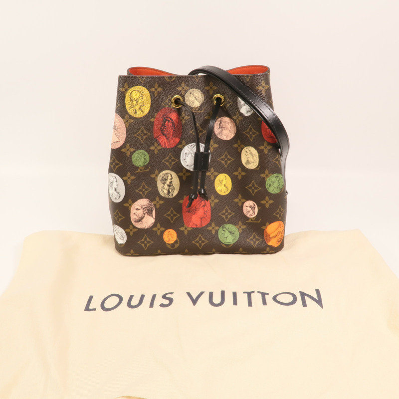 LOUIS VUITTON Monogram Cameo Fornasetti NeoNoe MM金扣肩背袋-7