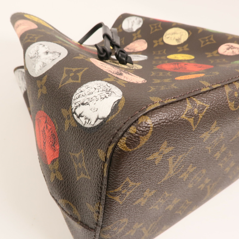LOUIS VUITTON Monogram Cameo Fornasetti NeoNoe MM金扣肩背袋-9