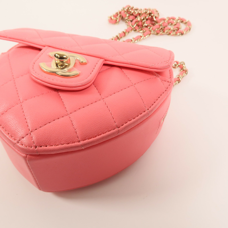 CHANEL 羊皮皮革Mini Heart Bag金扣鏈帶肩背袋-8