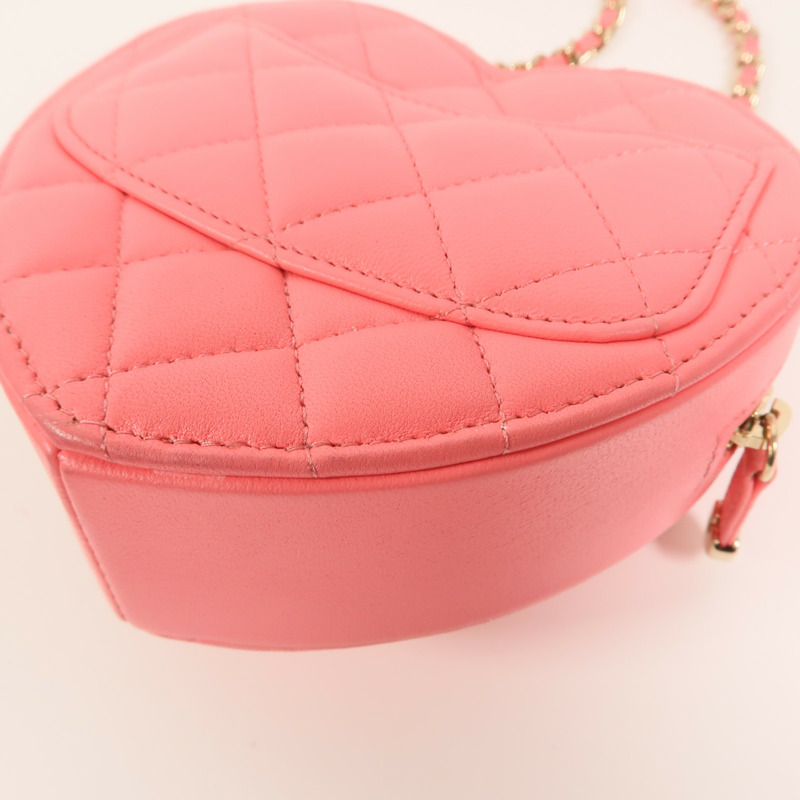 CHANEL 羊皮皮革Mini Heart Bag金扣鏈帶肩背袋-10