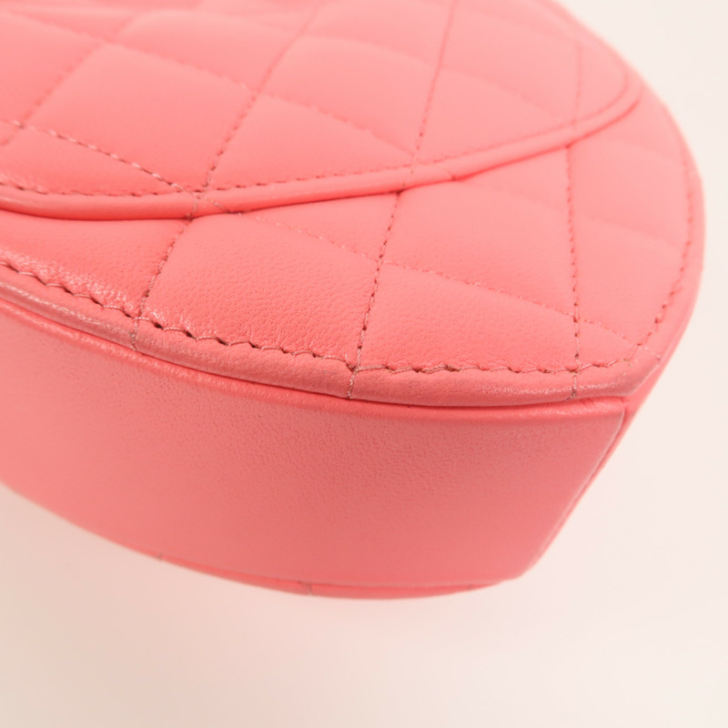 CHANEL 羊皮皮革Mini Heart Bag金扣鏈帶肩背袋-11