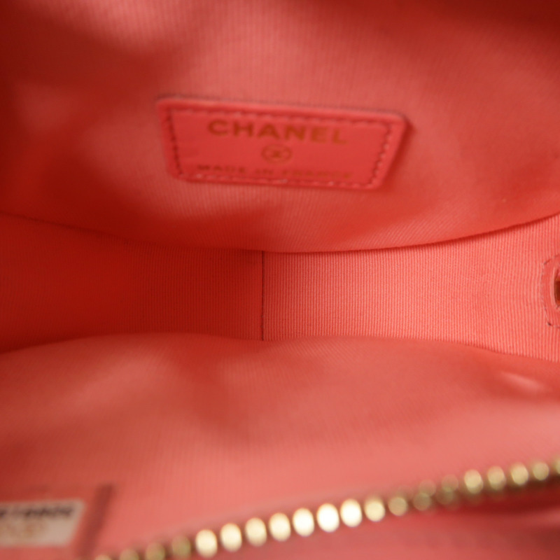 CHANEL 羊皮皮革CC in Love Heart金扣鏈帶肩背袋-4