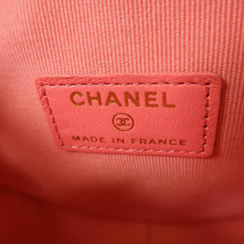 CHANEL 羊皮皮革CC in Love Heart金扣鏈帶肩背袋-5