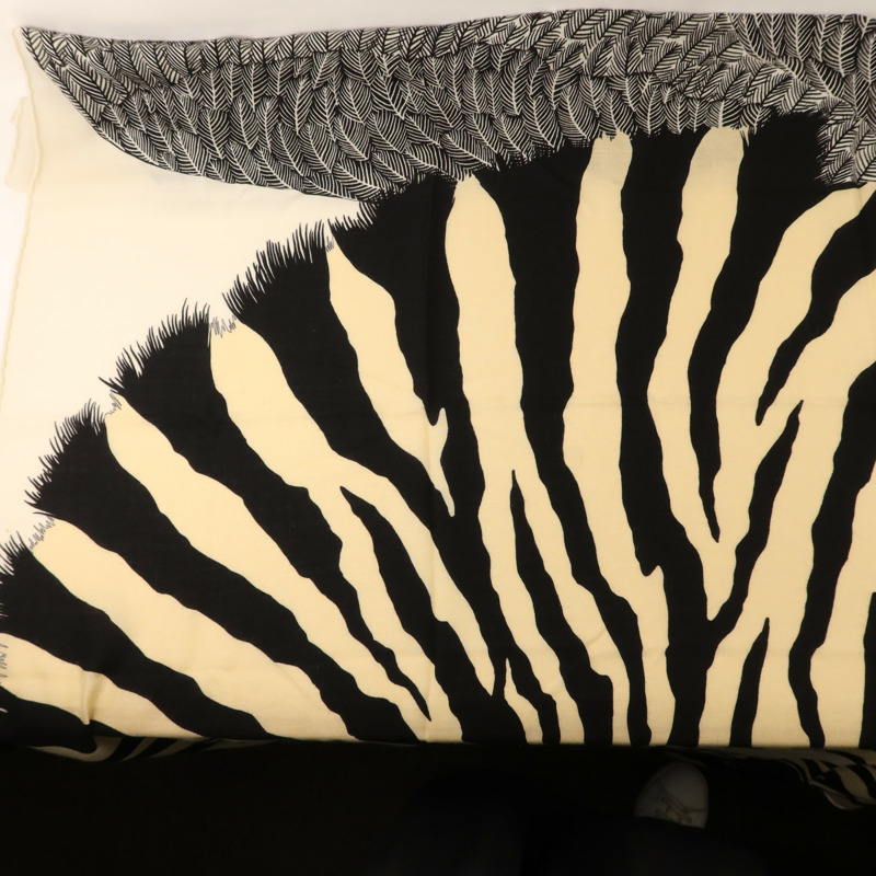 HERMES 羊絨/絲質Scarf 140x140絲巾-6