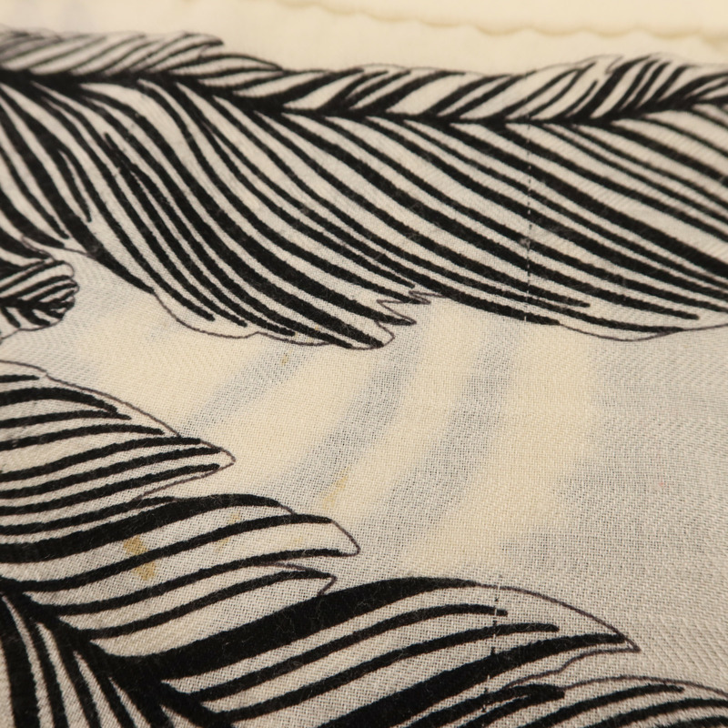 HERMES 羊絨/絲質Scarf 140x140絲巾-12