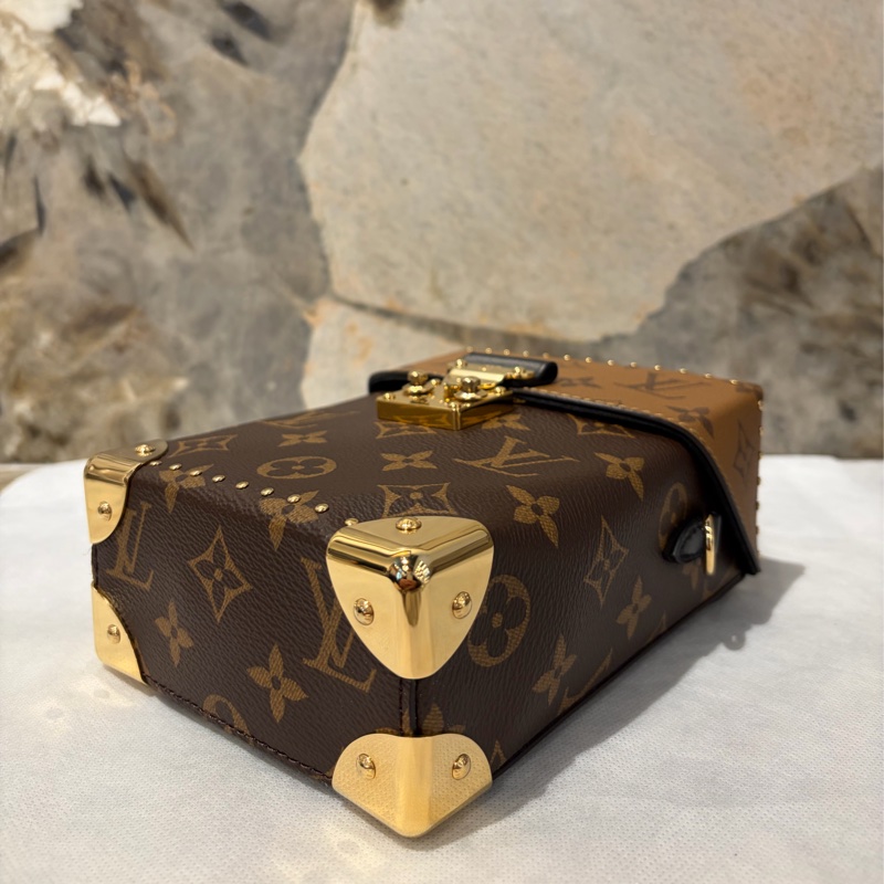 LOUIS VUITTON(M)雙口袋天心包-7