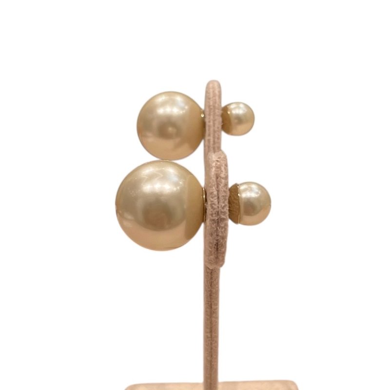 DIOR 迪奧 珍珠造型合金耳環 耳針款 白色-3