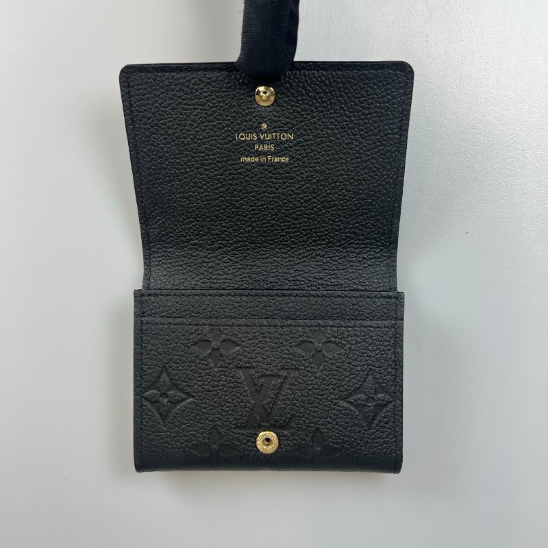 LV M58456/晶片款 黑壓紋扣式卡包-6