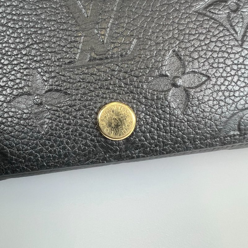LV M58456/晶片款 黑壓紋扣式卡包-9