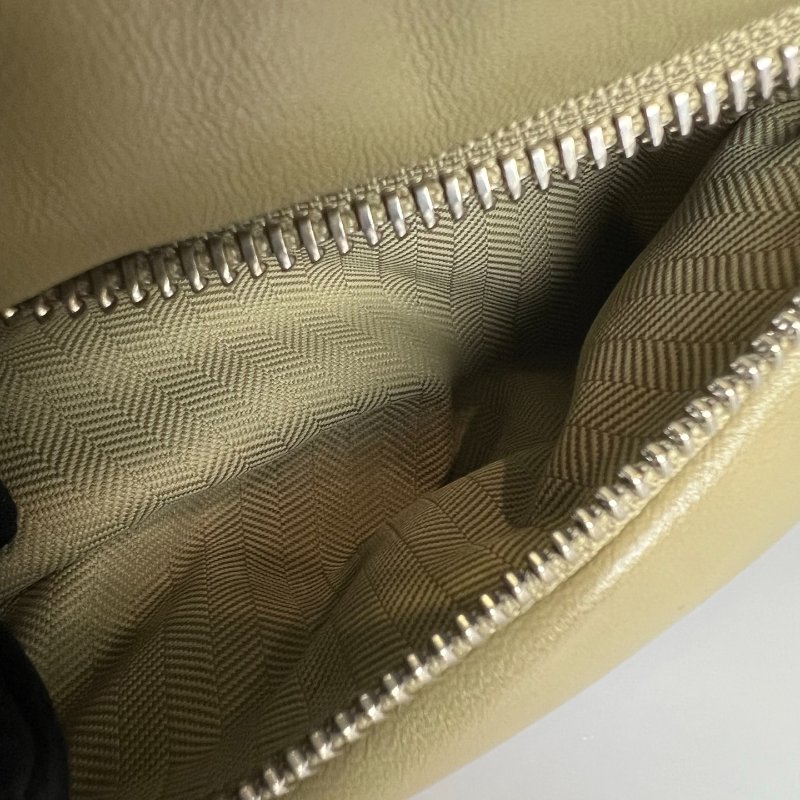 LOEWE 062244 綠Puffer Puzzle hobo單肩包-5