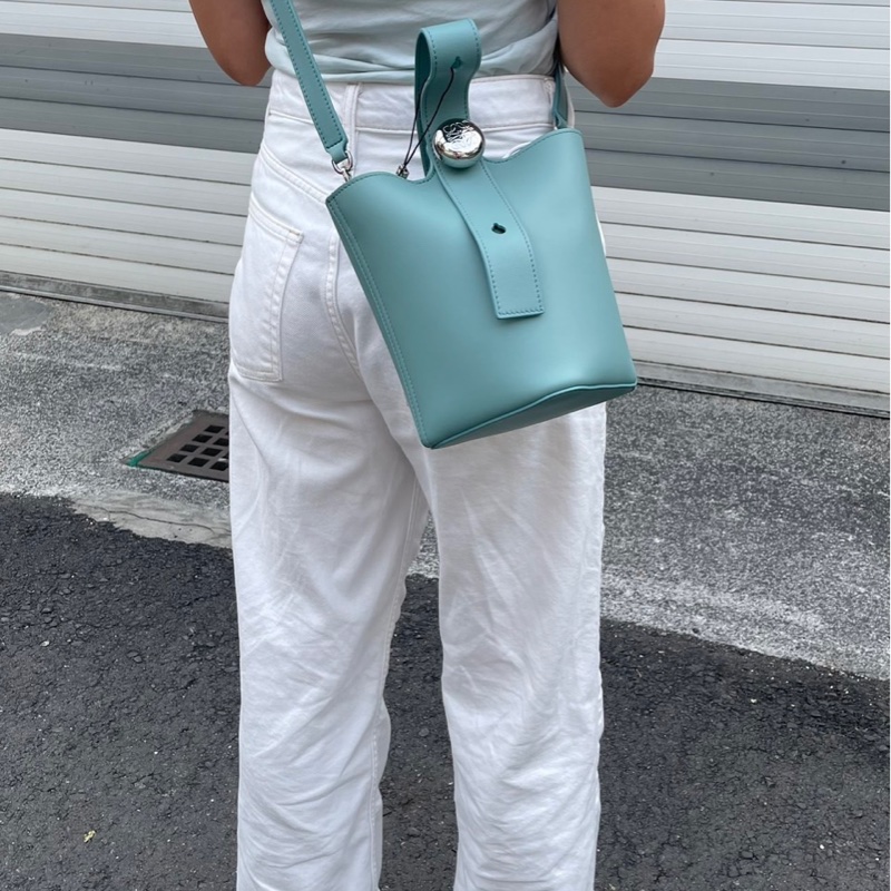 Loewe小牛皮迷你 Pebble水桶包/肩背包/斜背包/-6