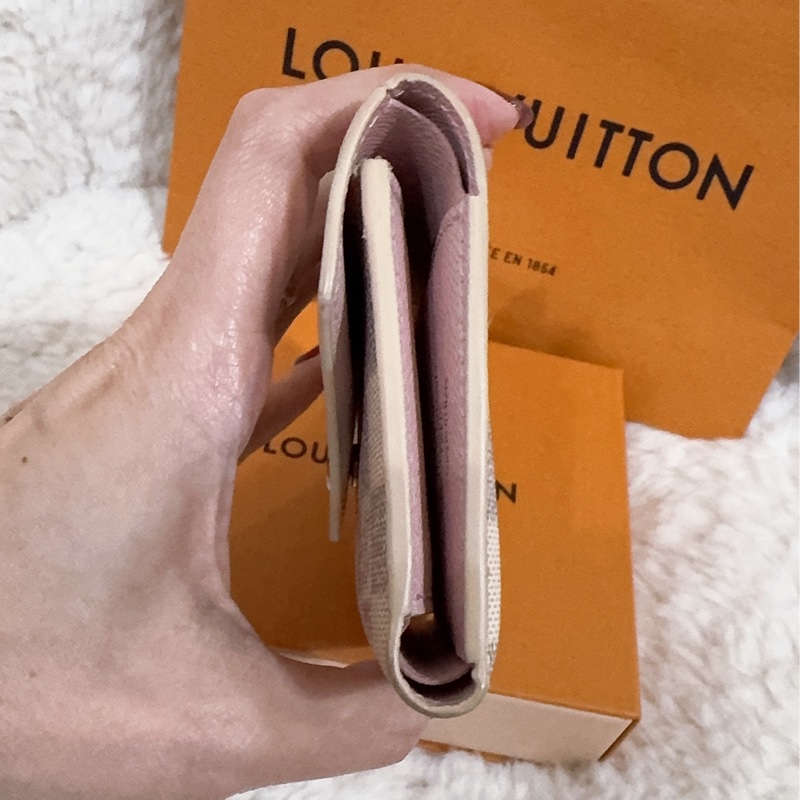 Lv 棋盤粉短夾(保存良好)(內裡櫻花粉色)-18