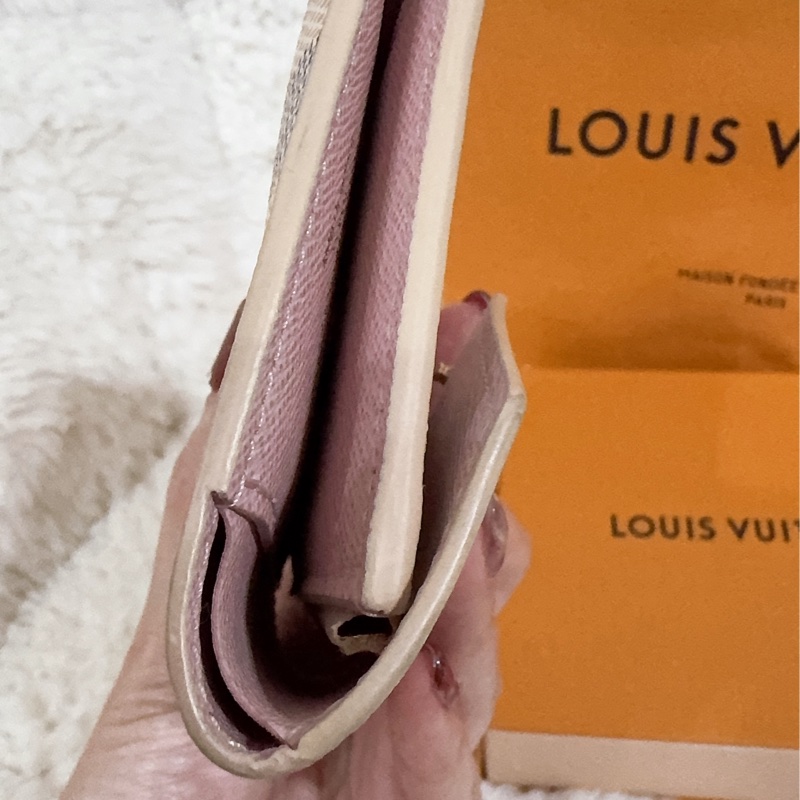 Lv 棋盤粉短夾(保存良好)(內裡櫻花粉色)-24