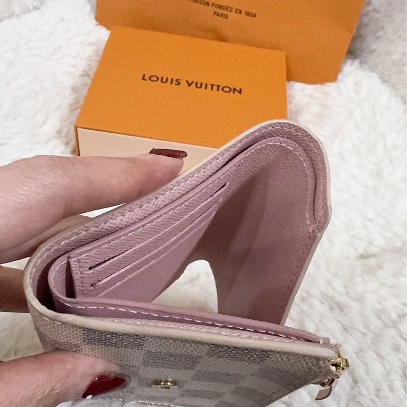 Lv 棋盤粉短夾(保存良好)(內裡櫻花粉色)-25