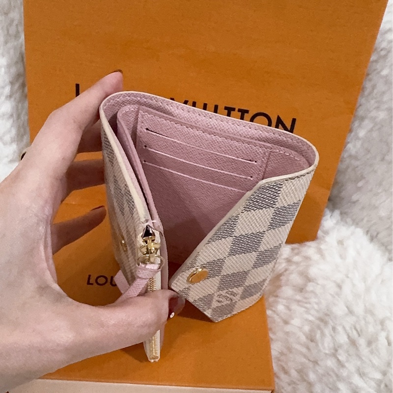 Lv 棋盤粉短夾(保存良好)(內裡櫻花粉色)-27