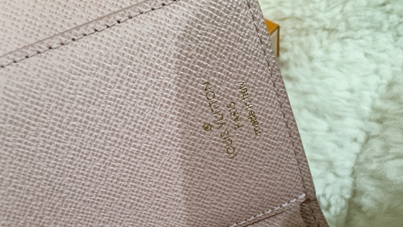 Lv 棋盤粉短夾(保存良好)(內裡櫻花粉色)-30