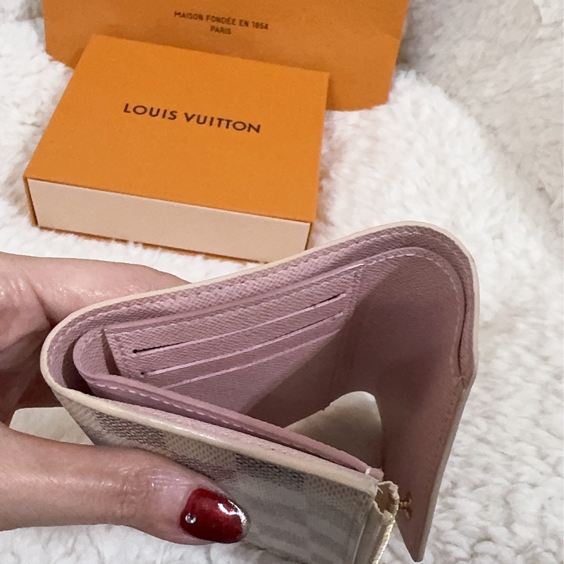 Lv 棋盤粉短夾(保存良好)(內裡櫻花粉色)-41