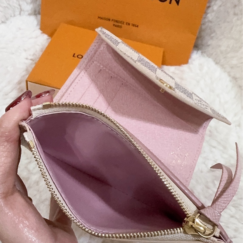 Lv 棋盤粉短夾(保存良好)(內裡櫻花粉色)-43