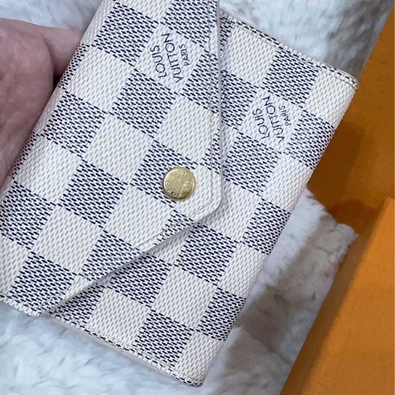 Lv 棋盤粉短夾(保存良好)(內裡櫻花粉色)-48