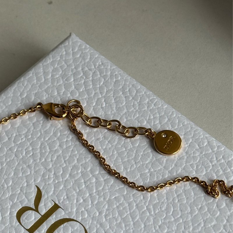 Dior金色字母帶鑽項鏈 氣質😻😻-4