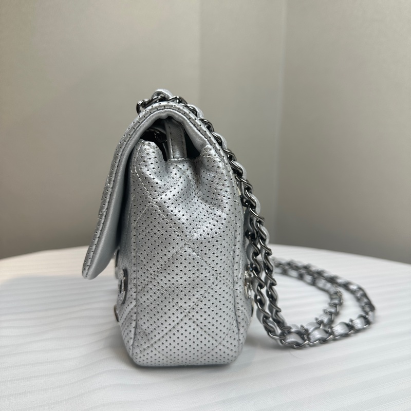 香奈兒/Chanel 限量版銀色cf 銀扣鏤空皮革-2