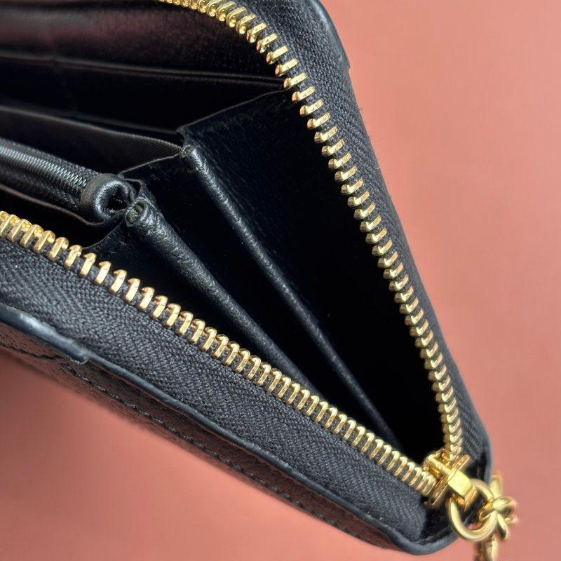 ::GUCCI:: 523154 黑色皮革紅綠織帶ㄇ型拉鍊長夾-22