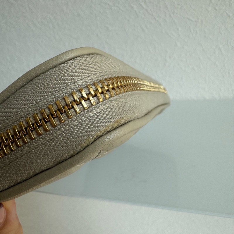 Dior燕麥色藤格紋吊飾ㄇ拉長夾 超好看❤️-12