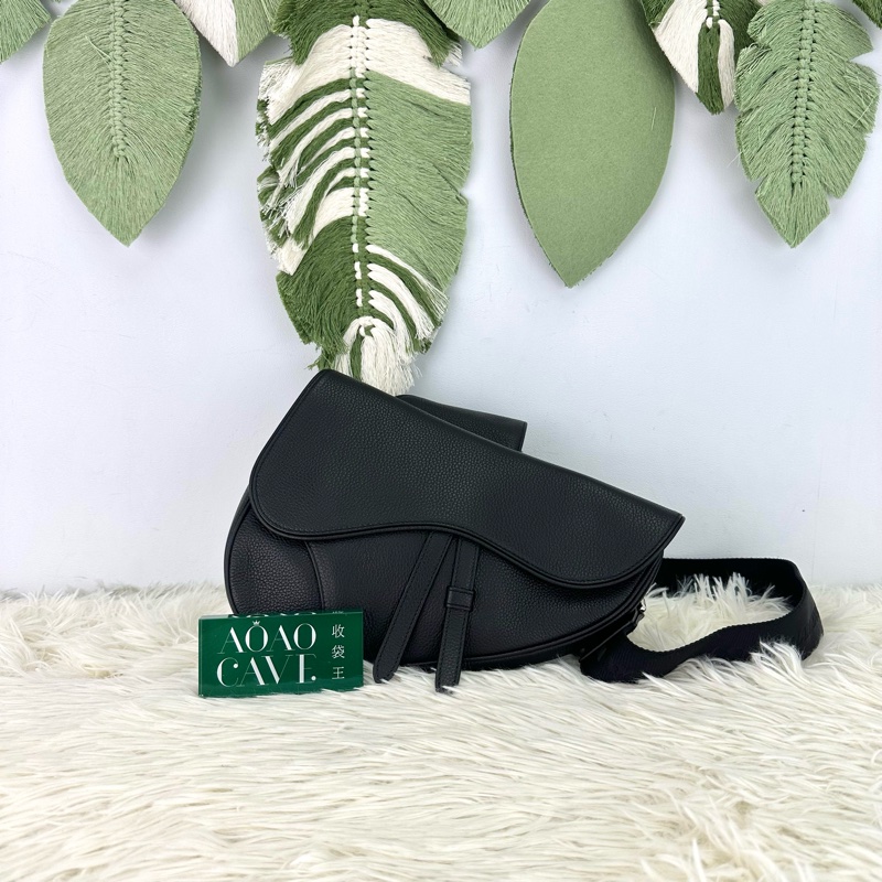 DIOR Homme Saddle 黑色真皮馬鞍包-0