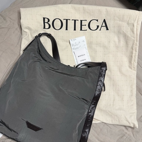 BOTTEGA VENETA 男士流浪包