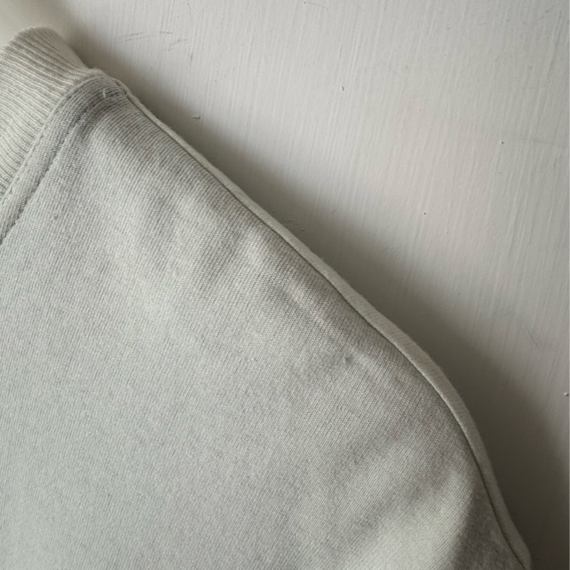 BV灰米內綠短袖T恤-5