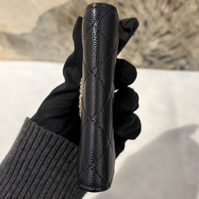 Chanel黑荔枝皮水鑽LOGO卡包-3