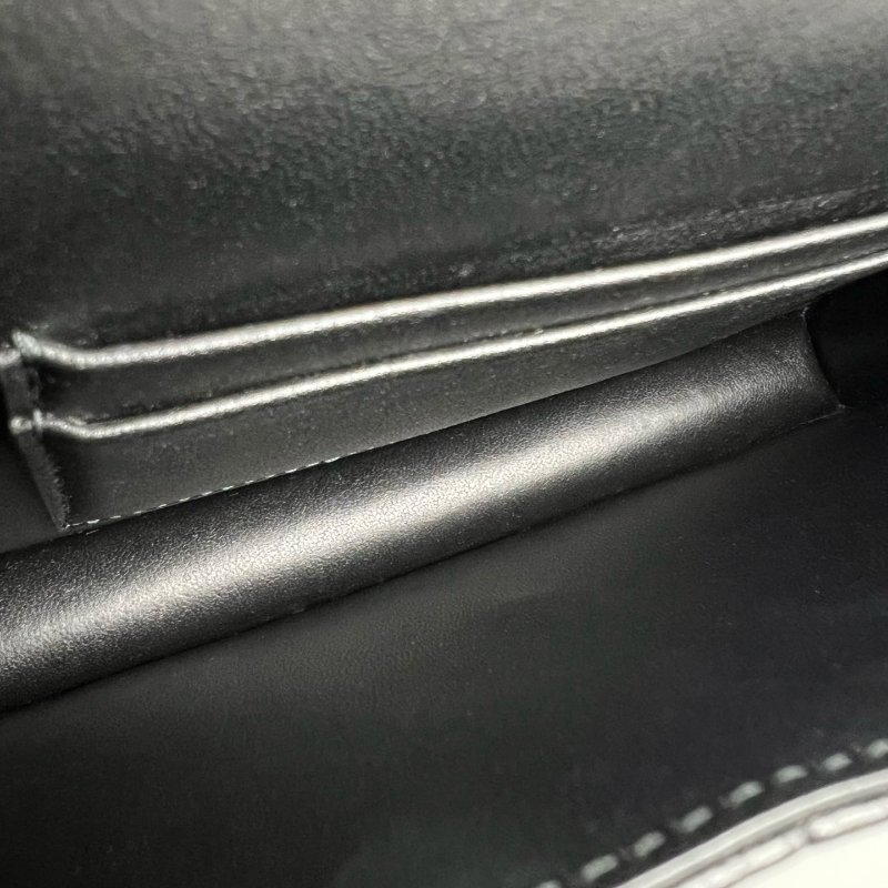 DIOR 黑CARO WOC金鍊包-6