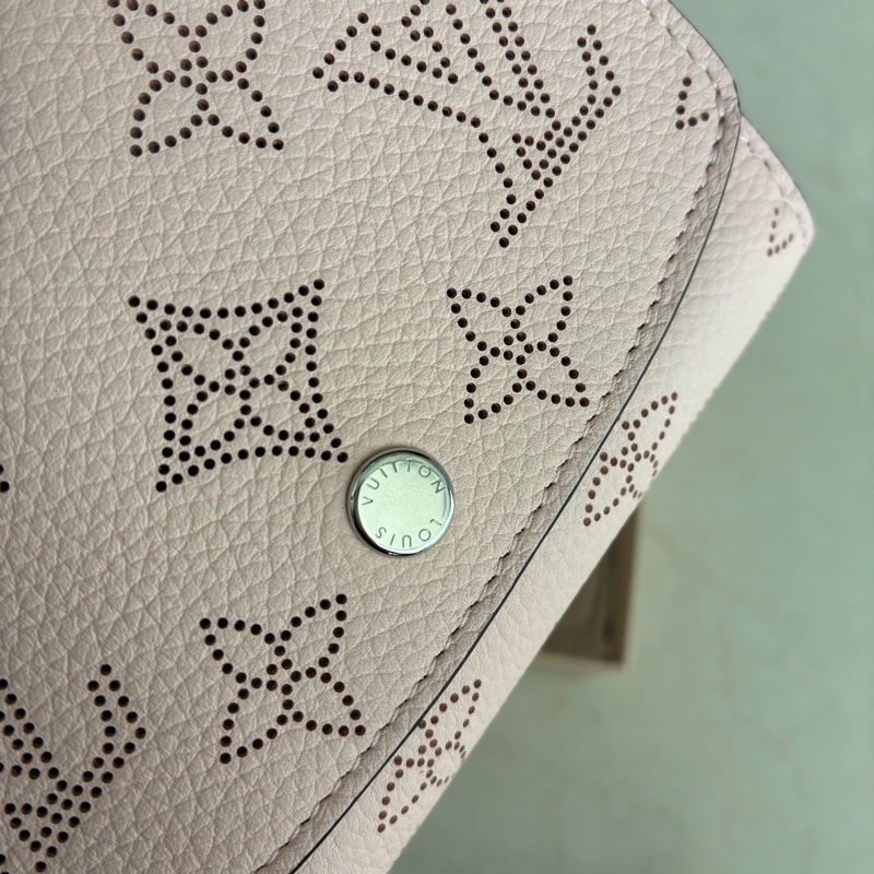 LV日本限定色 櫻花粉🌸短夾 99新閒置未使用-20