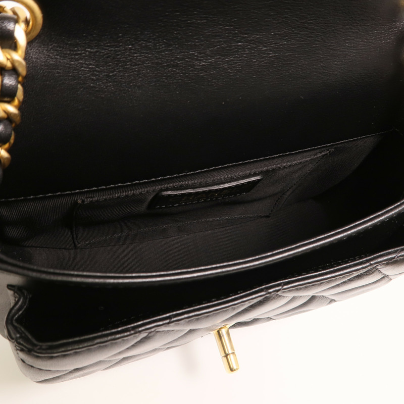 CHANEL 牛皮皮革Chain Shoulder金扣鏈帶肩背袋-4