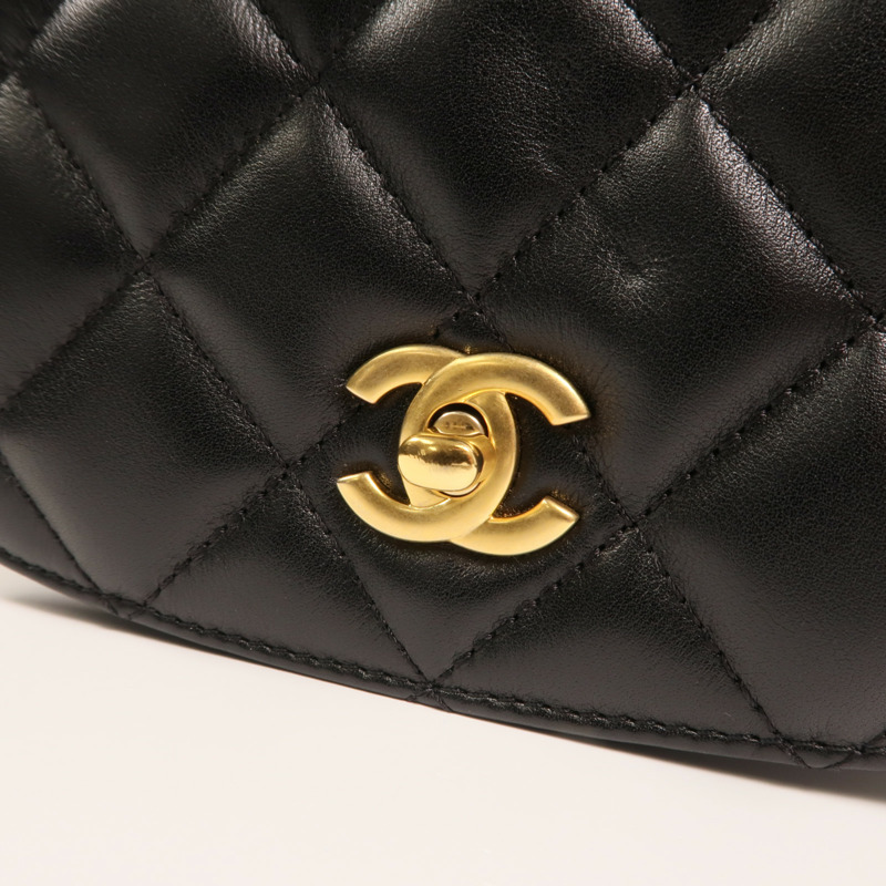 CHANEL 牛皮皮革Chain Shoulder金扣鏈帶肩背袋-8