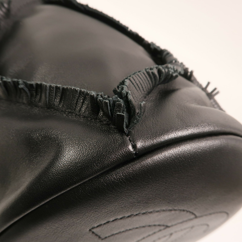 CHANEL 牛皮皮革Bucket Bag金扣鏈帶肩背袋-13