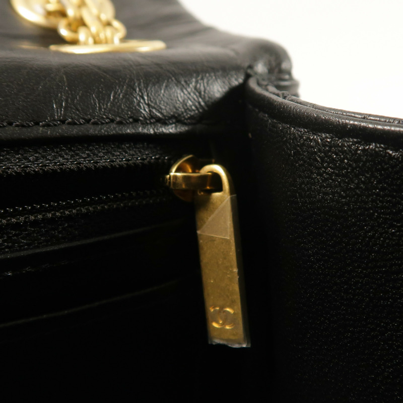 CHANEL 牛皮皮革2.55 Mini金扣鏈帶肩背袋-19