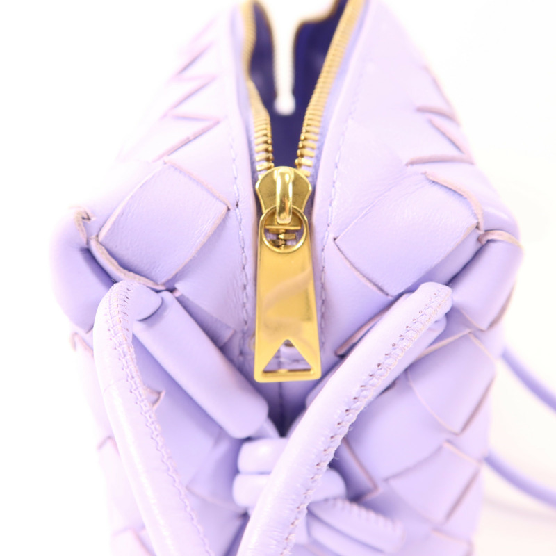 BOTTEGA VENETA 羊皮皮革Mini Loop金扣肩背袋-7