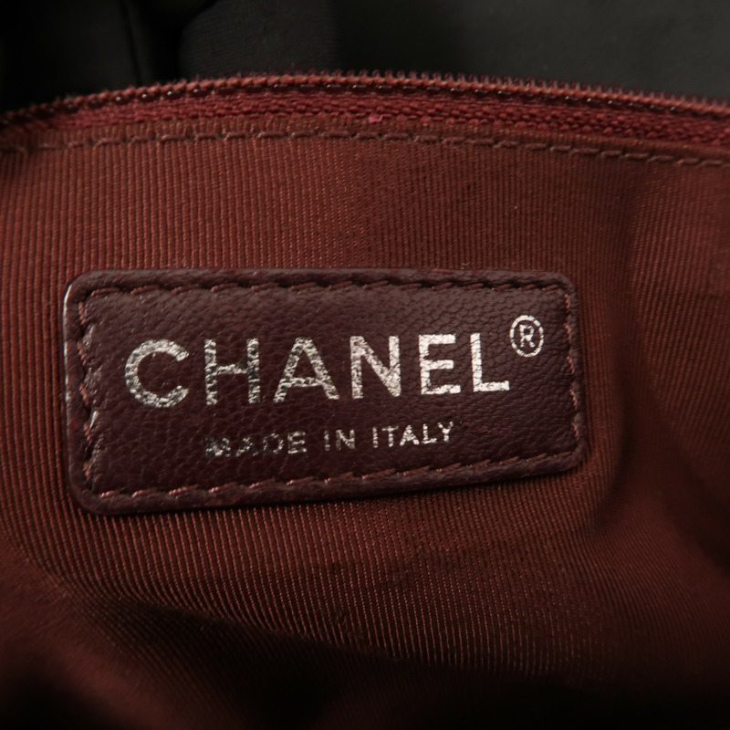 CHANEL 牛皮皮革Boy 28銀扣鏈帶肩背袋-5