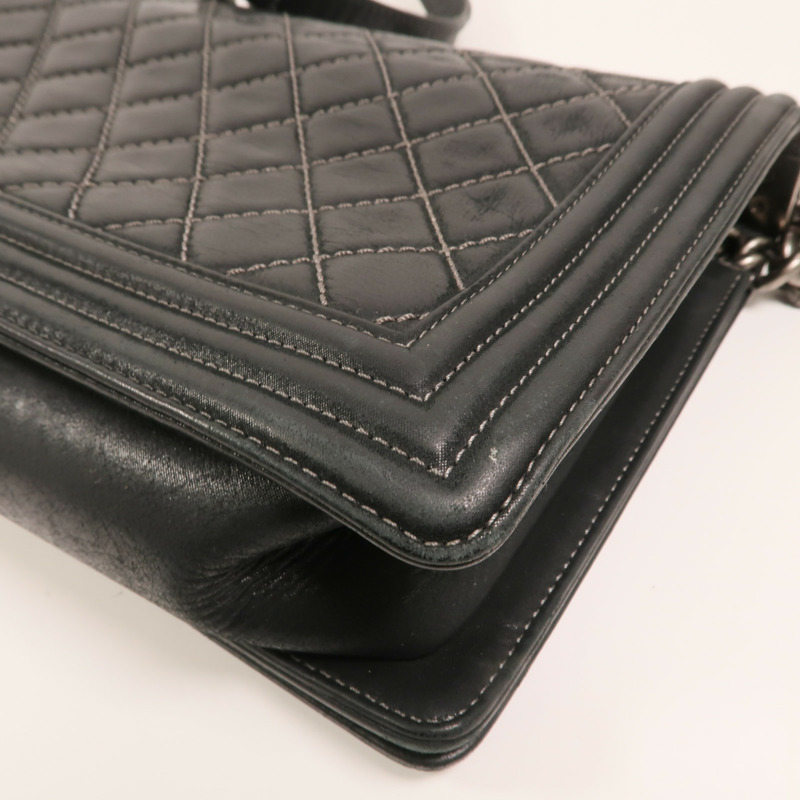 CHANEL 牛皮皮革Boy 28銀扣鏈帶肩背袋-14