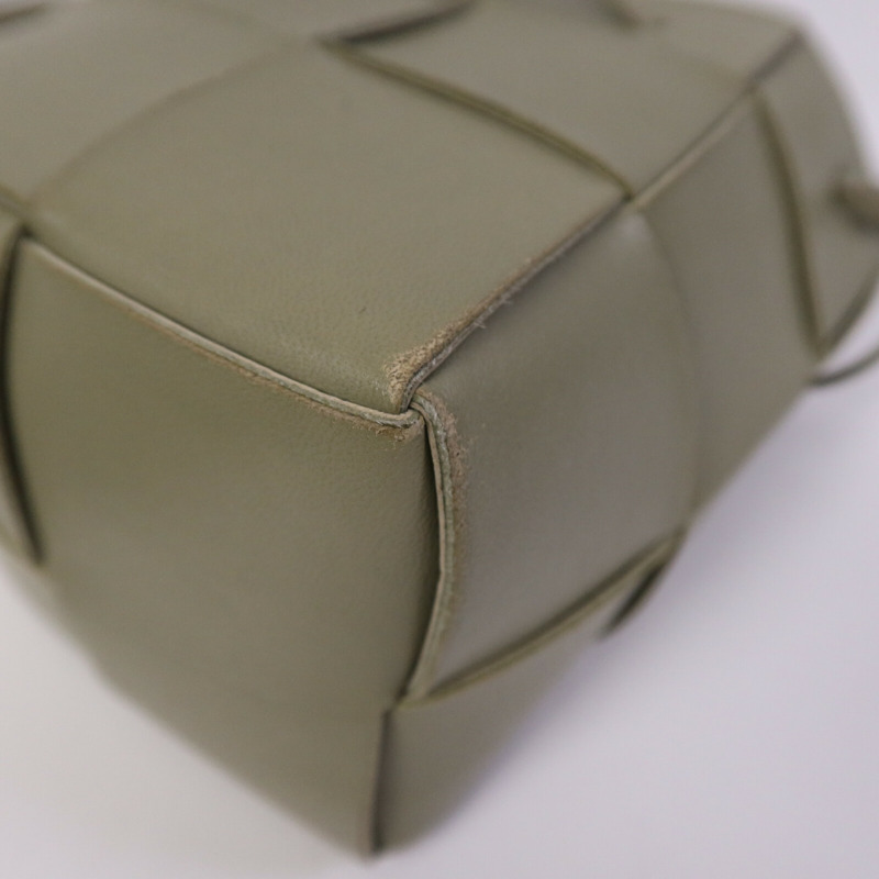 BOTTEGA VENETA 牛皮皮革Small Cassette Bucket Bag肩背袋-8