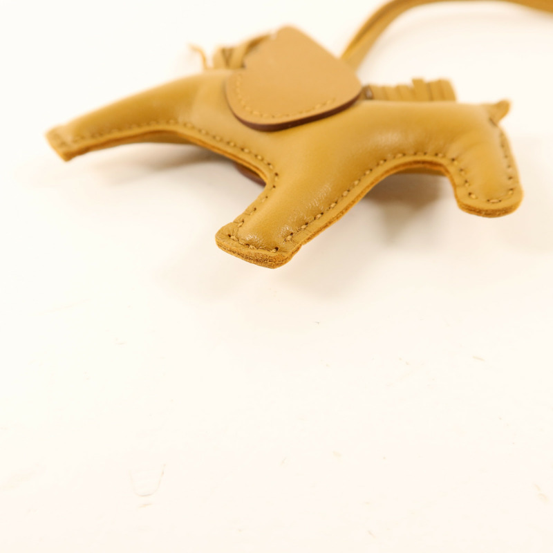 HERMES Milo/Swift皮革Rodeo Pegase PM掛飾Sesame-9