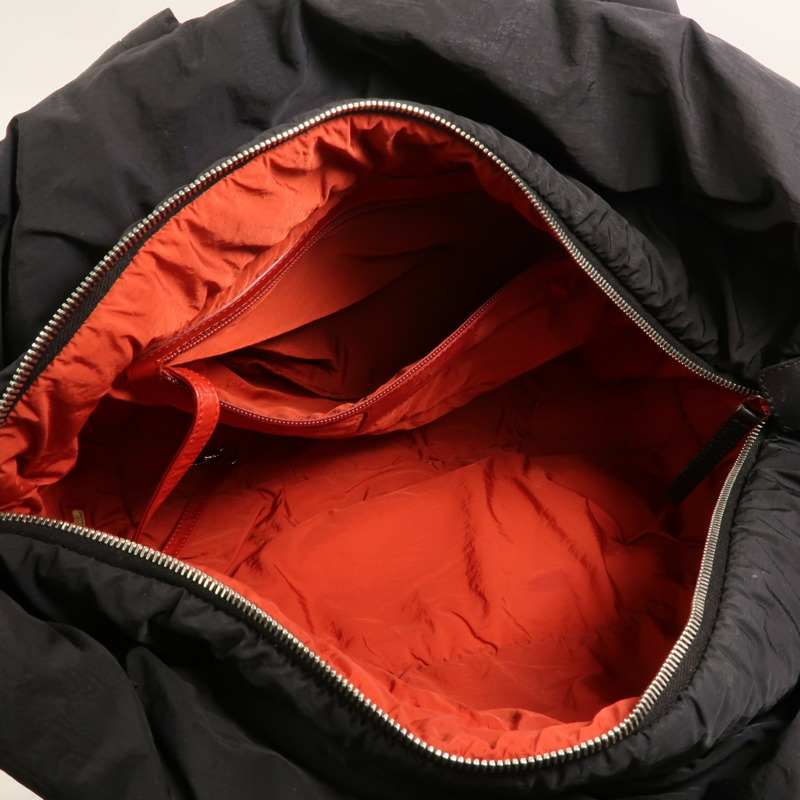 CHANEL 尼龍Coco Cocoon銀扣手挽袋-4