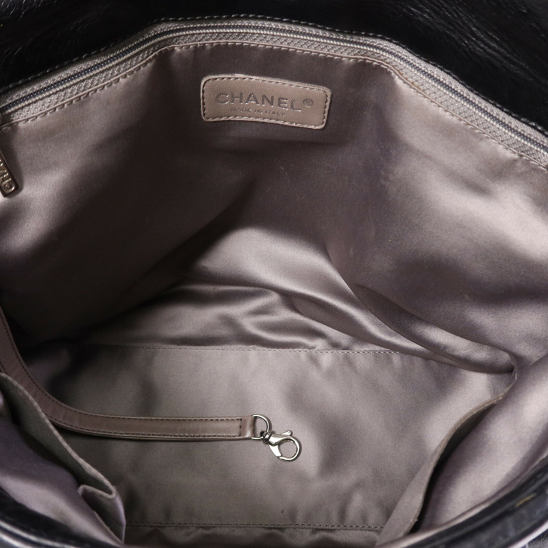 CHANEL 羊皮皮革So Black Flap Hand Bag銀扣手挽袋-4