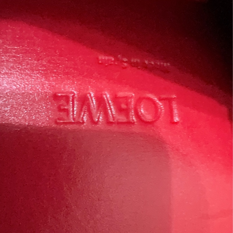 LOEWE Barcelona中號肩背包-32