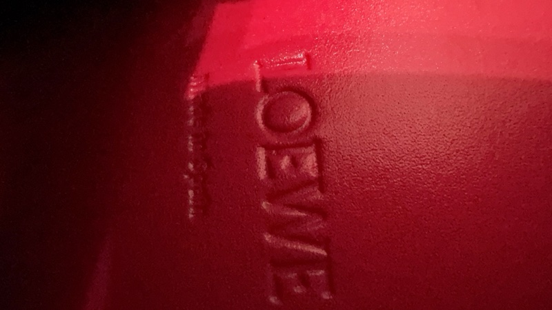 LOEWE Barcelona中號肩背包-33